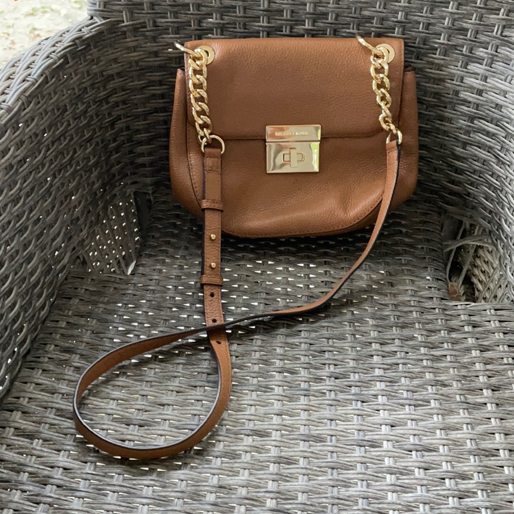 MICHAEL KORS CAMEL LEATHER BAG